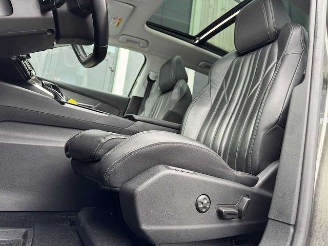 Peugeot 3008 1.2 puretech allure 2018 | st-039-k iaw - afbeelding 32 van  34