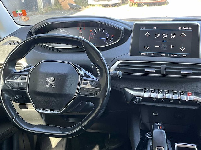 Peugeot 3008 1.2 turbo allure 2018| rt-078-n - afbeelding 22 van  28