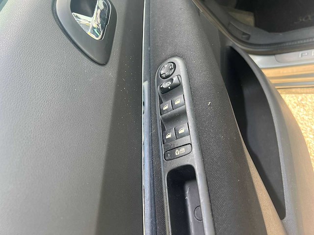 Peugeot 3008 1.6 thp gt , 33-ldn-1 - afbeelding 11 van  27