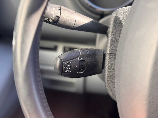 Peugeot 3008 1.6 turbo st, 19-rfl-2 - afbeelding 4 van  17