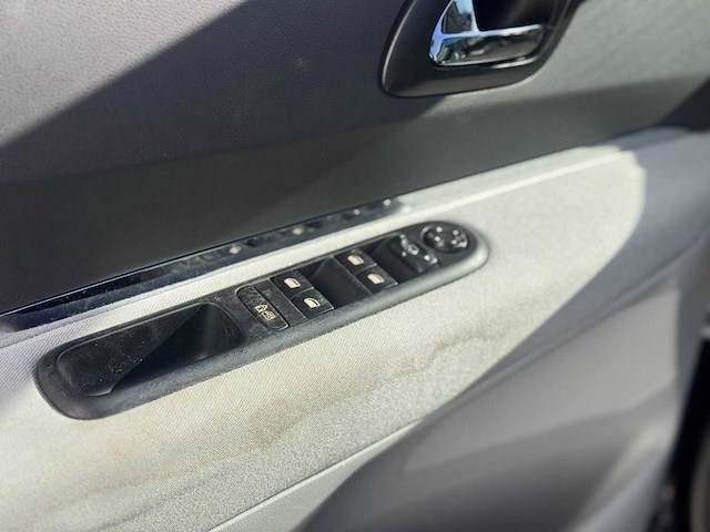 Peugeot 3008 1.6 turbo st, 19-rfl-2 - afbeelding 4 van  10