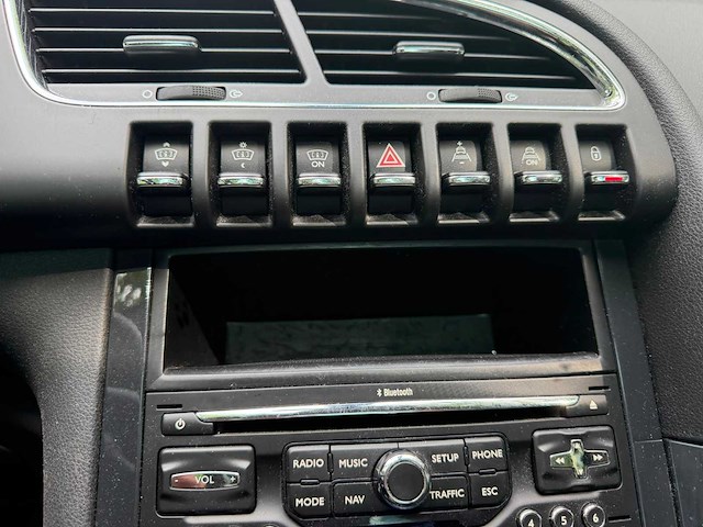Peugeot 3008 1.6 vti première, 75-kxk-8 - afbeelding 6 van  18