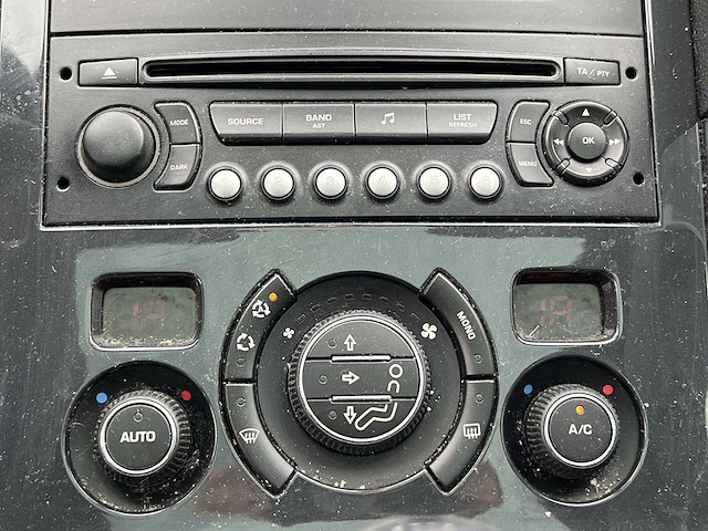 Peugeot 3008 1.6 vti première | 75-ljs-4 - afbeelding 15 van  26