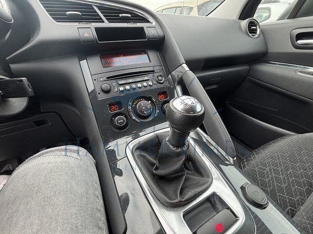 Peugeot 3008 1.6i active, 2014 - afbeelding 6 van  36