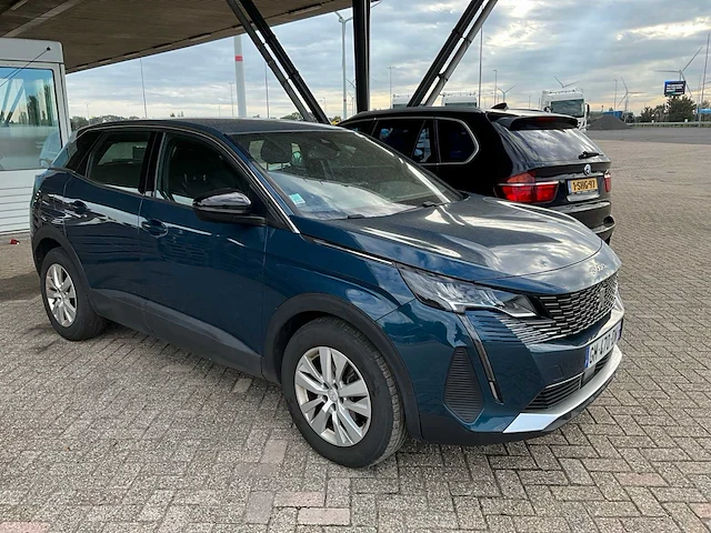 Peugeot 3008 personenauto - afbeelding 1 van  1