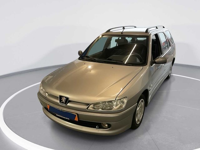 Peugeot 306 break 1.6 xr 2002 | 42-hx-dh - afbeelding 1 van  8