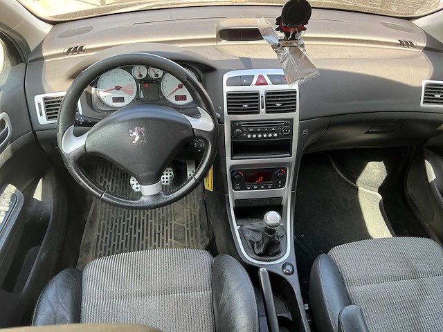 Peugeot 307 2.0-16v xsi 09-sn-fp - afbeelding 19 van  28