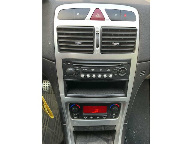 Peugeot 307 2.0-16v xsi 09-sn-fp - afbeelding 21 van  28