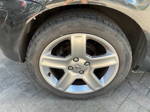 Peugeot 307 2.0-16v xsi 09-sn-fp - afbeelding 24 van  28
