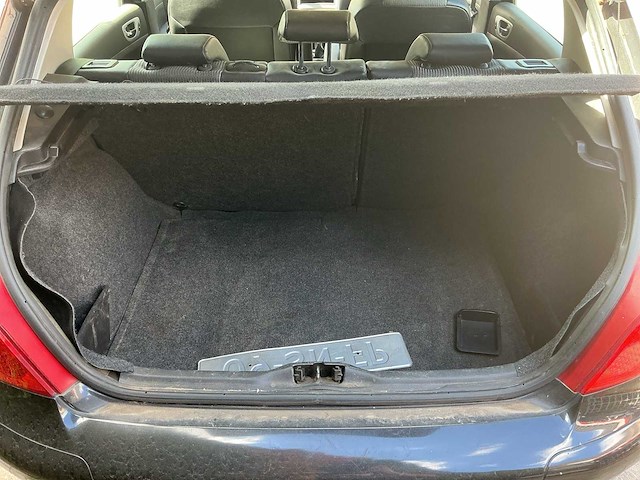 Peugeot 307 2.0-16v xsi 09-sn-fp - afbeelding 27 van  28