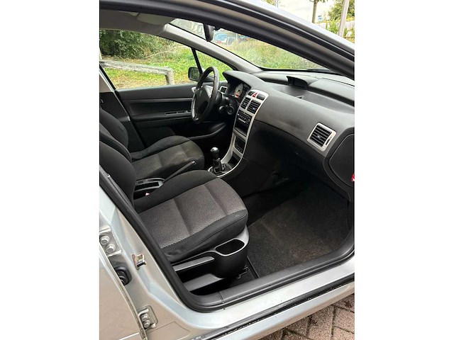 Peugeot 307 break 1.6-16v premium , 79-xl-lj - afbeelding 11 van  18