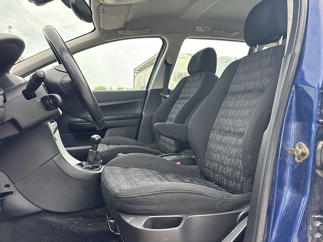 Peugeot 307 break 1.6-16v xs premium 2005 | 68-rx-hr - afbeelding 23 van  24