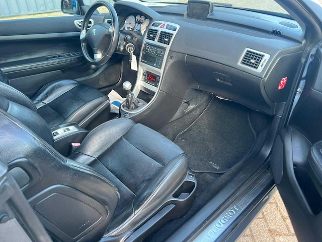 Peugeot 307 cc - 2.0-16v sport, 10-xl-dr - afbeelding 7 van  15