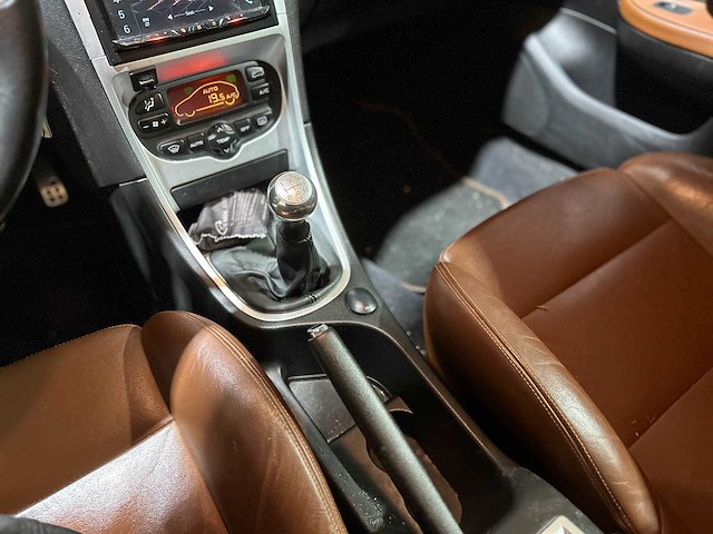 Peugeot 307 cc 2.0-16v 136pk 2005, 67-rg-xg - afbeelding 9 van  16