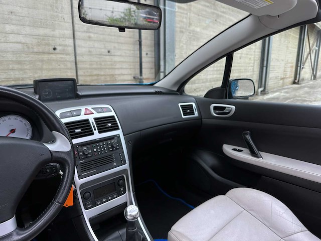 Peugeot 307 coupé cabriolet 2.0-16v 140pk 2006 (origineel-nl), 22-sz-kt - afbeelding 22 van  49