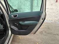 Peugeot 307 sw 1.6 16v 109pk 2003, 98-nl-hn - afbeelding 24 van  36
