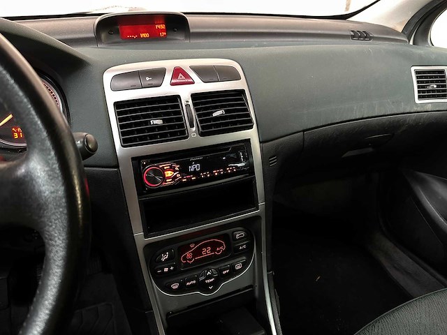 Peugeot 307 sw 1.6 16v 109pk 2003, 98-nl-hn - afbeelding 15 van  36