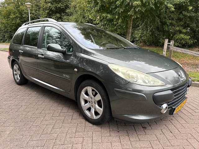 Peugeot 307 sw 1.6-16v premium , 04-kzh-2 - afbeelding 2 van  18