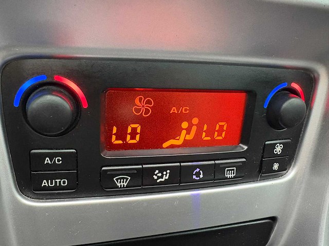 Peugeot 307 sw 1.6-16v premium , 04-kzh-2 - afbeelding 8 van  18