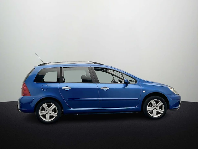 Peugeot 307 sw 2.0 16v pack 2004 | 07-nr-zf - afbeelding 2 van  48
