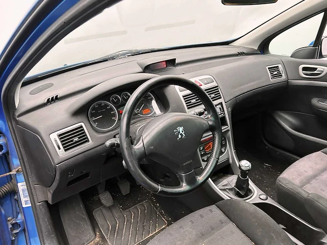 Peugeot 307 sw 2.0 16v pack 2004 | 07-nr-zf - afbeelding 10 van  48