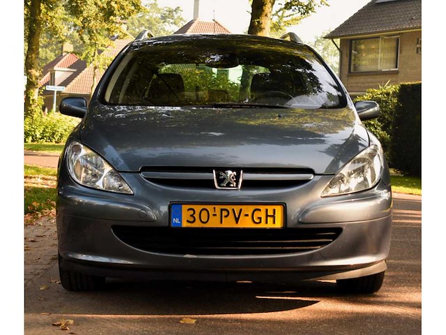 Peugeot 307 sw 2.0 16v premium 2005 - afbeelding 10 van  17