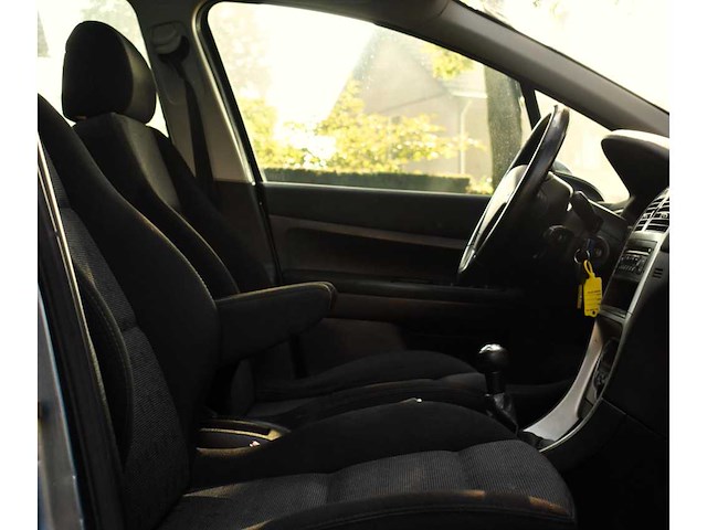 Peugeot 307 sw 2.0 16v premium 2005 - afbeelding 17 van  17
