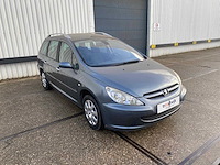Peugeot 307 sw 2.0 hdi premium 8899 - afbeelding 2 van  18