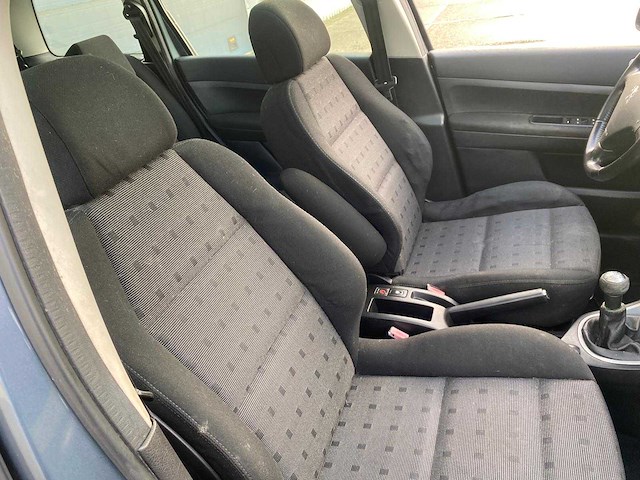 Peugeot 307 sw 2.0 hdi premium 8899 - afbeelding 4 van  18