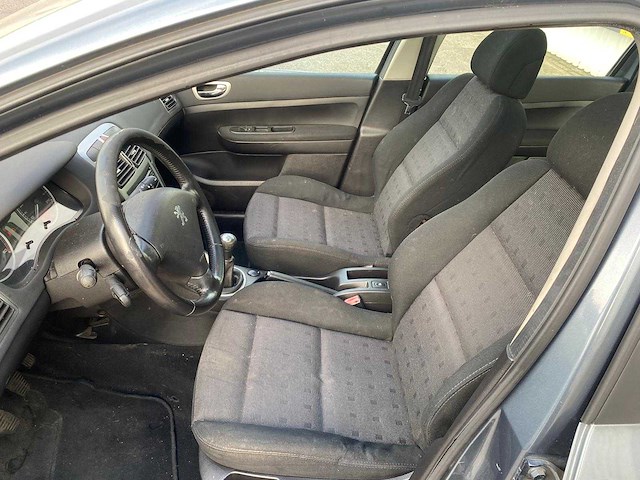 Peugeot 307 sw 2.0 hdi premium 8899 - afbeelding 5 van  18
