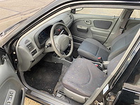 Peugeot 307 sw 2.0 hdi premium 8899 - afbeelding 8 van  18