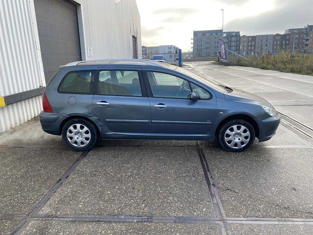 Peugeot 307 sw 2.0 hdi premium 8899 - afbeelding 10 van  18