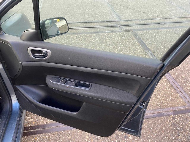 Peugeot 307 sw 2.0 hdi premium 8899 - afbeelding 17 van  18