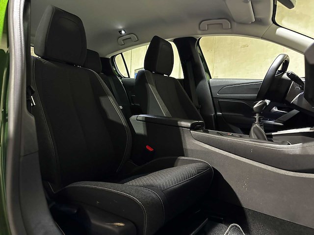 Peugeot 308 1.2 puretech active pack business 131pk 2023 (origineel-nl + 1e eigenaar), s-888-vr - afbeelding 39 van  42