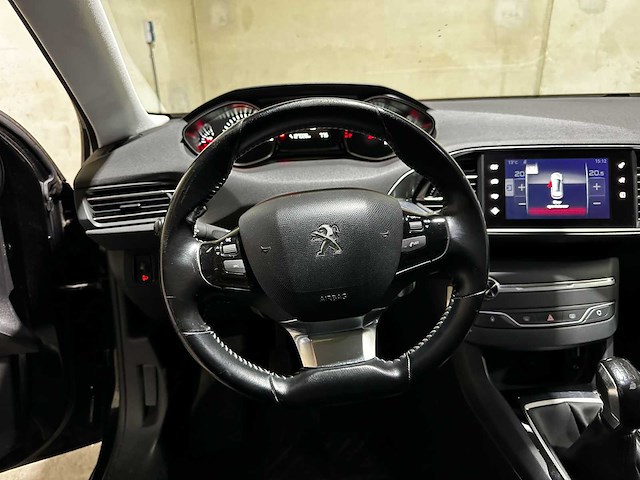 Peugeot 308 1.2 puretech blue lease executive 110pk 2016 (origineel-nl), jj-650-n - afbeelding 18 van  34