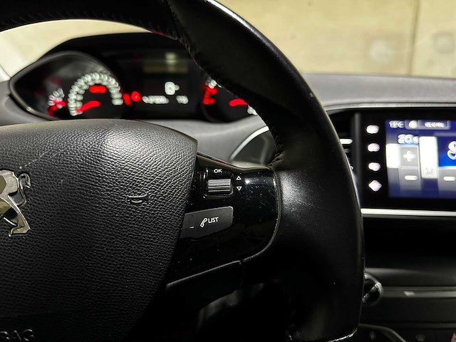 Peugeot 308 1.2 puretech blue lease executive 110pk 2016 (origineel-nl), jj-650-n - afbeelding 14 van  42