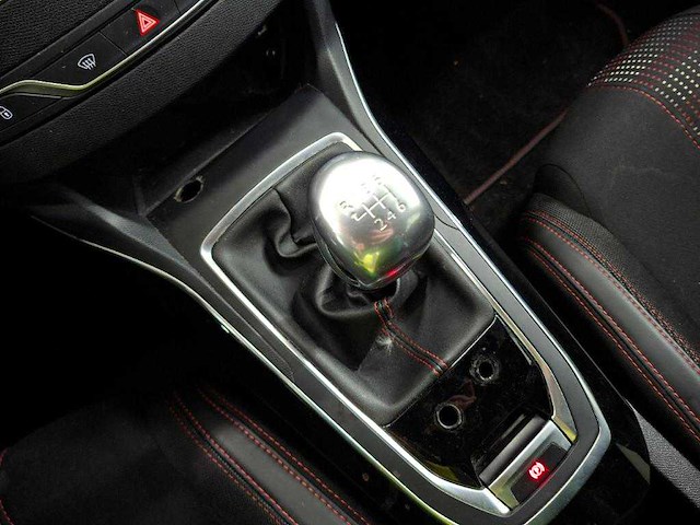 Peugeot 308 1.2 puretech gt line; jp-598-b - afbeelding 7 van  17