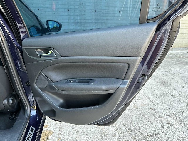 Peugeot 308 1.6 thp blue lease premium 154pk 2014, 3-tgr-06 - afbeelding 11 van  29