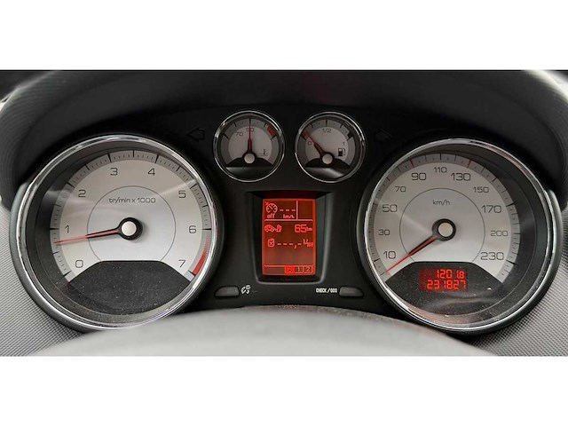 Peugeot 308 1.6 thp xt 77-ghg-3 - afbeelding 18 van  21