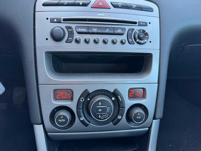 Peugeot 308 1.6 turbo xt, 52-xz-nz - afbeelding 17 van  25