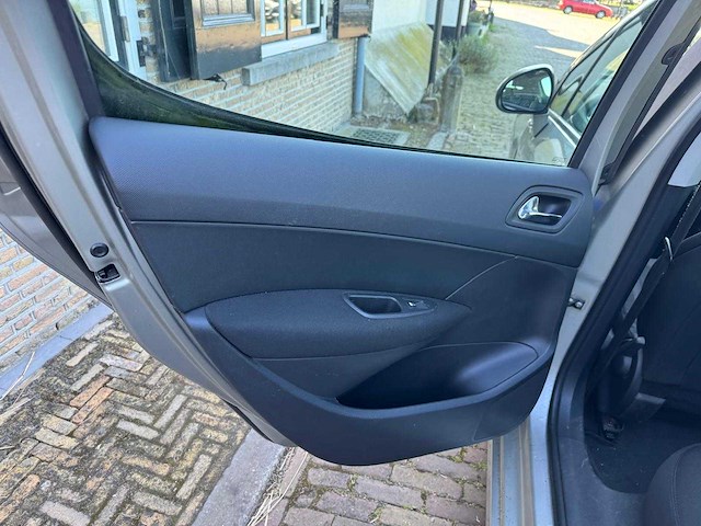 Peugeot 308 1.6 turbo xt, 52-xz-nz - afbeelding 8 van  18
