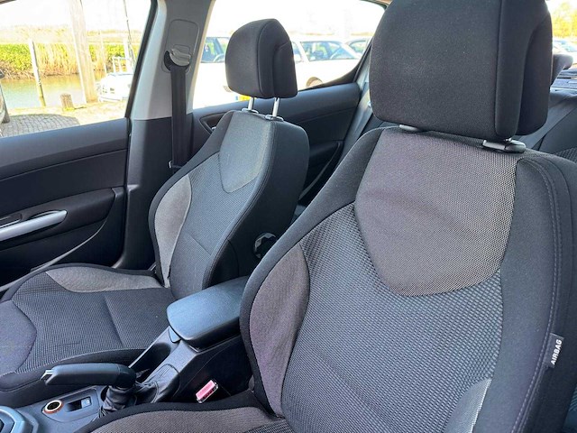 Peugeot 308 1.6 turbo xt, 52-xz-nz - afbeelding 18 van  18