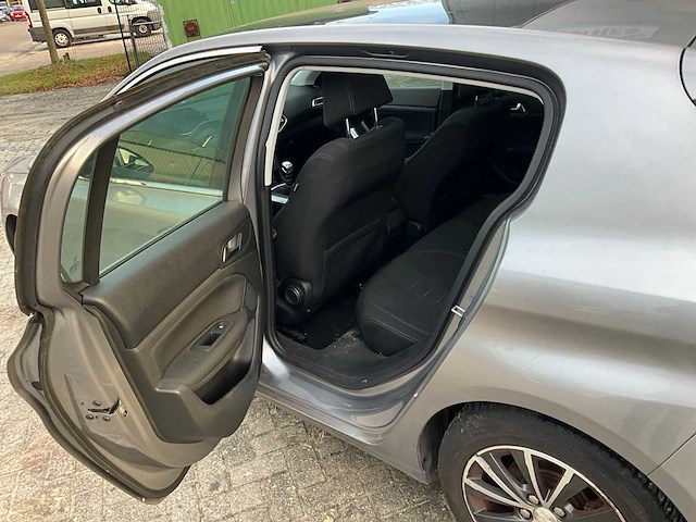 Peugeot 308 personenauto - afbeelding 14 van  40