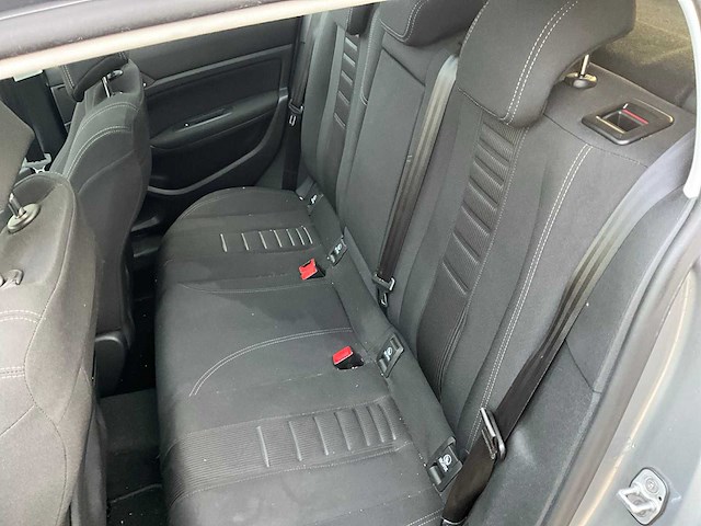 Peugeot 308 personenauto - afbeelding 16 van  40