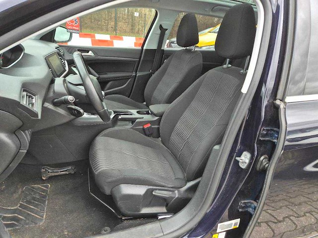 Peugeot 308 sw 1.2 blue lease executive; 2-xjk-99 - afbeelding 10 van  14