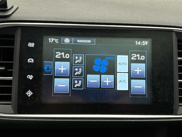 Peugeot 308 sw 1.2 e-thp première 2014| 7-xgd-77 - afbeelding 18 van  43