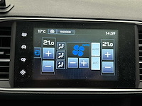 Peugeot 308 sw 1.2 e-thp première 2014| 7-xgd-77 - afbeelding 18 van  43