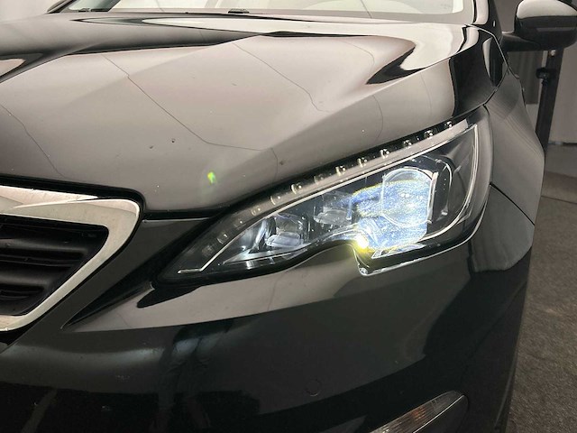 Peugeot 308 sw 1.2 e-thp première 2014| 7-xgd-77 - afbeelding 35 van  43