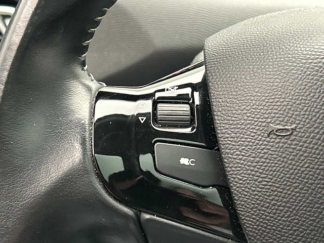 Peugeot 308 sw 1.2 e-thp première 2014| 7-xgd-77 - afbeelding 36 van  43