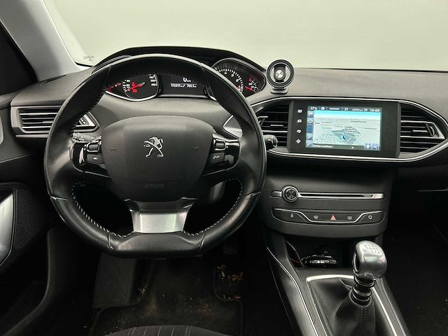 Peugeot 308 sw 1.2 e-thp première 2014| 7-xgd-77 - afbeelding 38 van  43